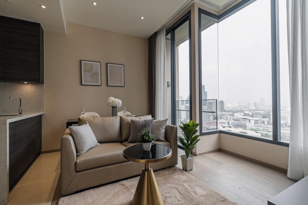 FOR RENT :  The Esse Asoke  ดิ เอส อโศก ((Asoke BTS & Sukhumvit MRT Station )(AS-02) ID Line : @condo66