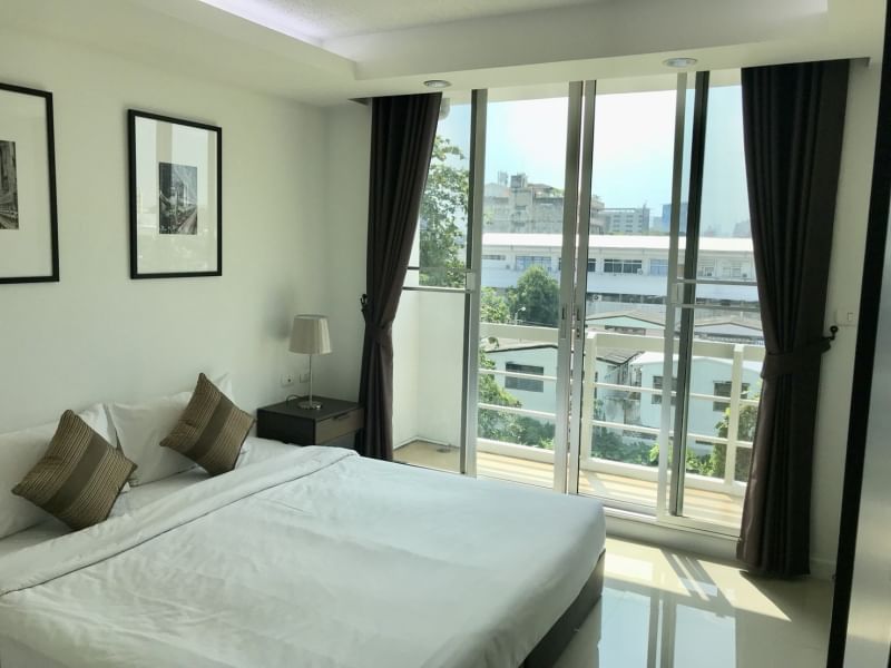 FOR RENT  : Waterford sukhumvit50 วอเตอร์ฟอร์ด สุขุมวิท50 (Available on 2/7/24) ***NON PET***(BTS Onnut)AS-02 Line id : @condo66