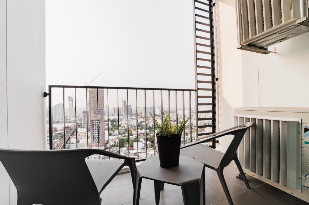 2 bedrooms Ideo Sukhumvit 93, Close to Bang-Chak BTS Station (rt-01)