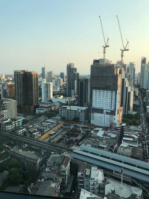 An ultra Luxury fully fitted condo for Rent at Diplomat 39 Phrom Pong  (Rt-01)  * Diplomat 39 Phrom Pong, Bangkok * High floor : 25th Floor,  * 3 Bedroom + 4 bath room, 152 sq. Mtr. * 2 Balconies with one Large Balcony,